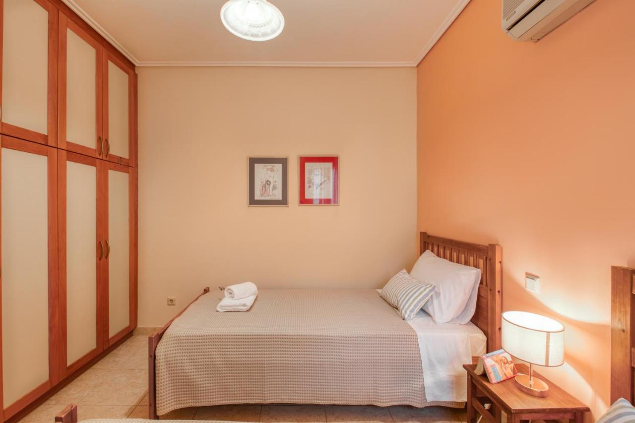 Dimeli Junior Apartment At The Beach Барбати Экстерьер фото